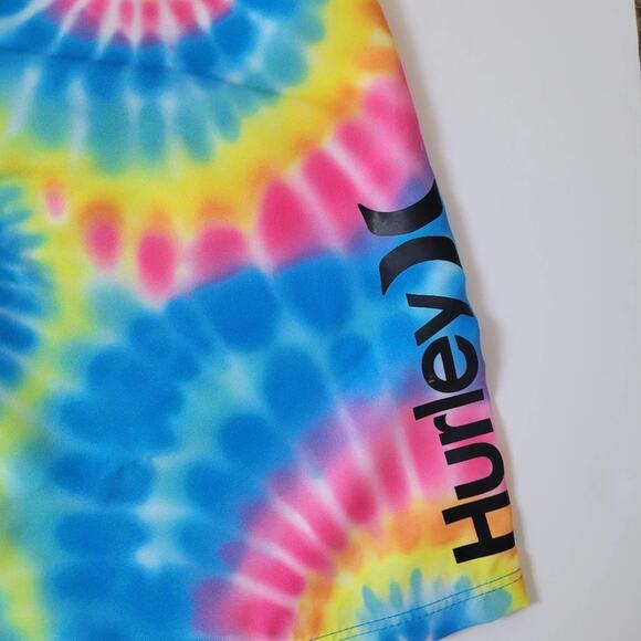 NWT Hurley Boy's Tie-Dye Board Shorts Size 16 Beach Summer Travel Vacation - - - Picture 5 of 9